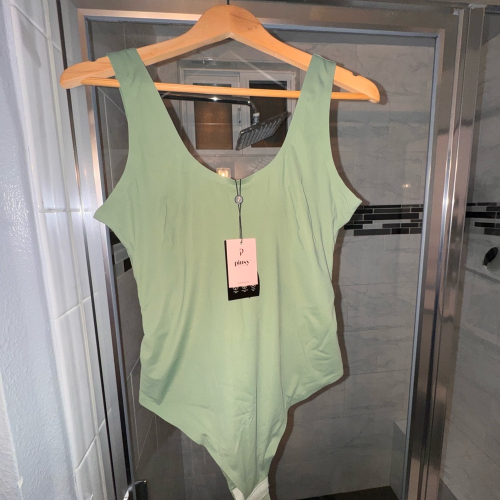 NEW W/ TAGS Pinsy Scoop Tank Shapesuit XL